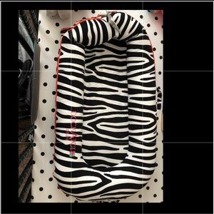 Dockatot Deluxe Zebra Print